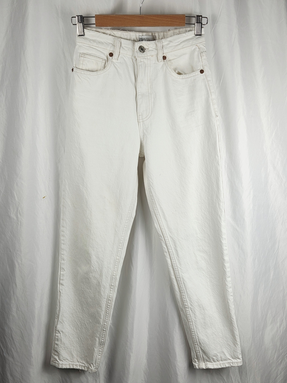 Zara White High-Rise Straight Jeans Size 2